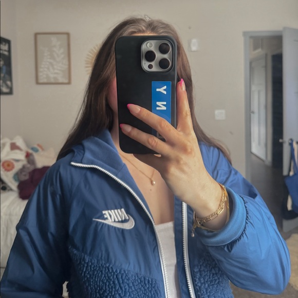 Nike zip up - Picture 2 of 4